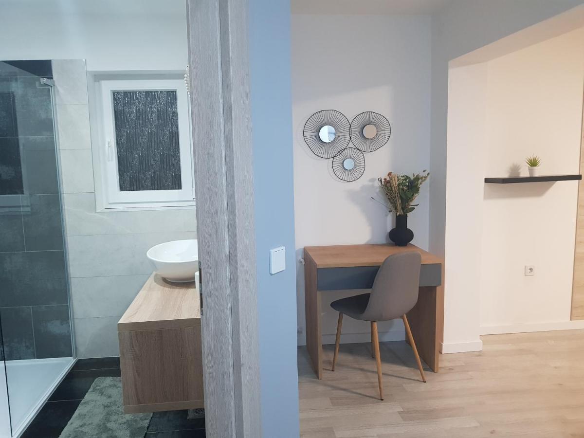 Rooms Vanteo コレニツァ エクステリア 写真
